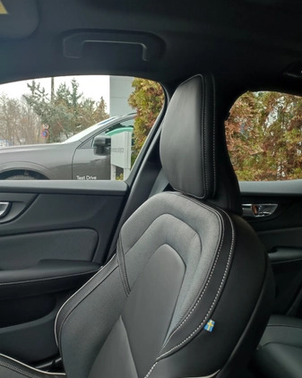 Volvo S60 cena 223700 przebieg: 10, rok produkcji 2023 z Marki małe 154